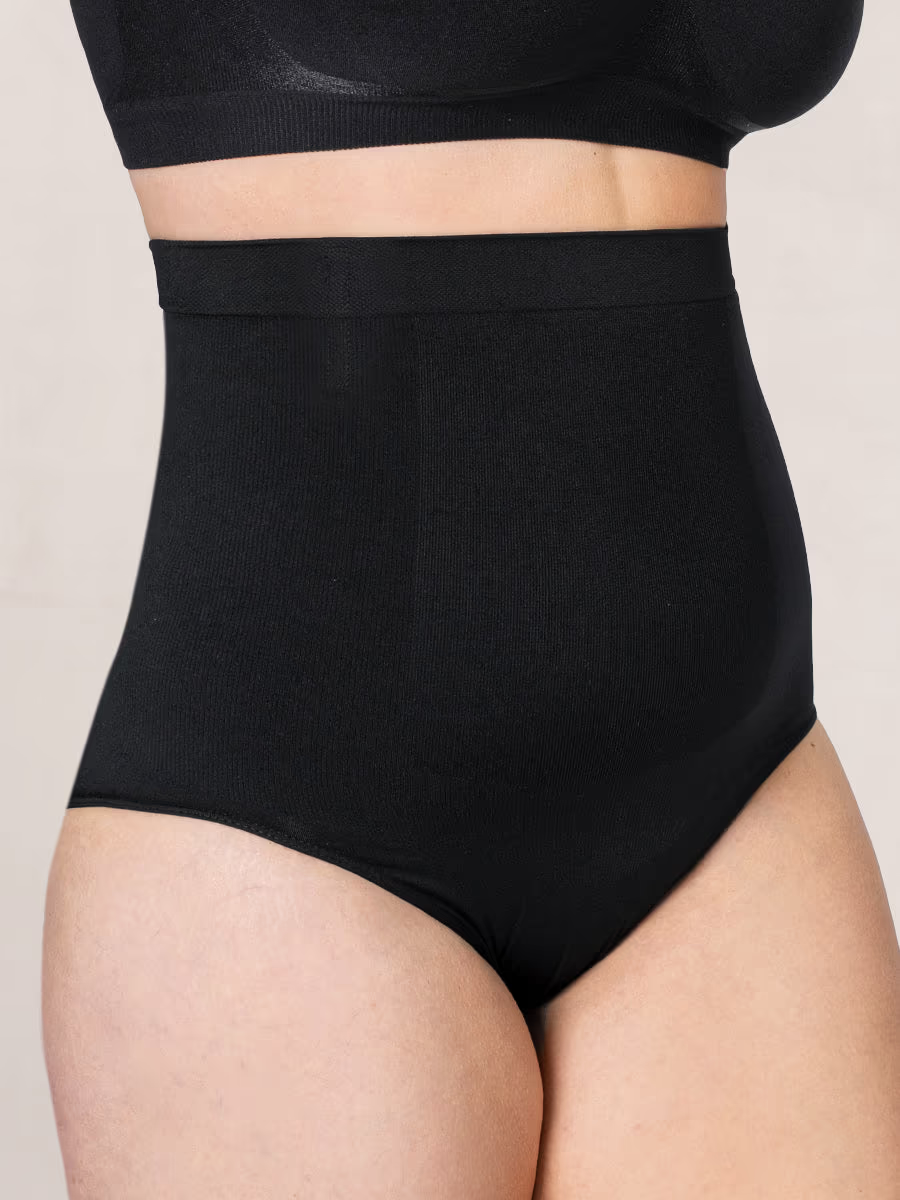 Compre 2 Leve 4: Calcinha Modeladora Lisa